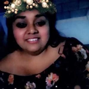 Meet your Posher, Maira